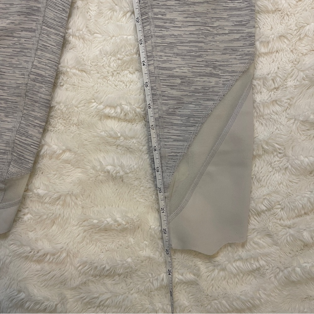 𝚕𝚞𝚕𝚞𝚕𝚎𝚖𝚘𝚖 𝚠𝚞𝚗𝚍𝚎𝚛 𝚞𝚗𝚍𝚎𝚛 𝚑𝚒𝚐𝚑𝚛𝚒𝚜𝚎 𝚌𝚛𝚘𝚙 ꥟ 𝟼 - Picture 9 of 10